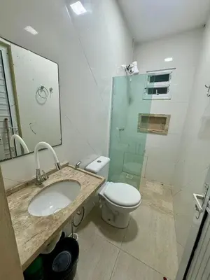 Uma casa de banho em Apartamento refúgio