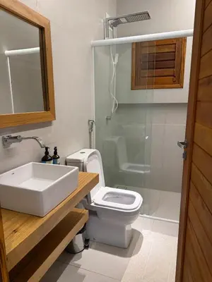 Uma casa de banho em Sítio João de Barro