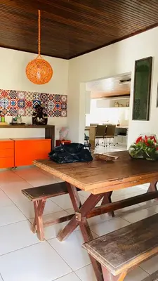 A cozinha ou kitchenette de Maravilhosa casa com piscina