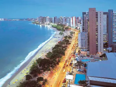 Uma vista do mar geral ou uma vista do mar a partir do apartamento