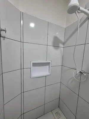 Uma casa de banho em Residencial New Stilo-Falésia