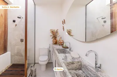 Uma casa de banho em Origem Fortim - Suítes Climatizadas e Lazer