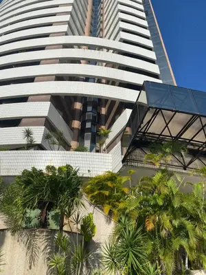 O edifício onde o apartamento está situado