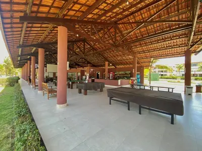 A planta de Apartamento em condomínio com acesso à praia