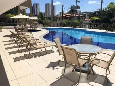 A piscina em ou perto de Brooklin Center Park