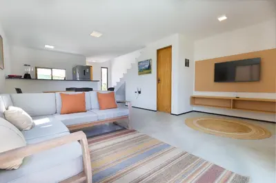 Uma televisão e/ou sistema de entretenimento em Beachfront Duplex #A6 - Aquiráz By Carpediem