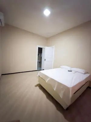 Uma cama ou camas num quarto em Garrida