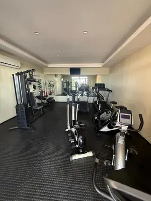 O centro de fitness e/ou as comodidades de fitness de Flat - Iate Plaza Hotel