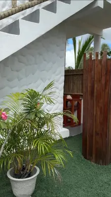Um jardim no exterior de Suite paradise