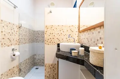 Uma casa de banho em Villa Blu Jeri