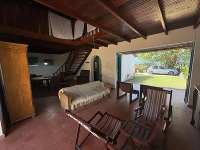 Uma área de estar em Prainha Beach House - Aquiraz