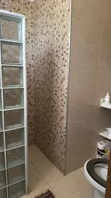Uma casa de banho em Maison in Mulungu