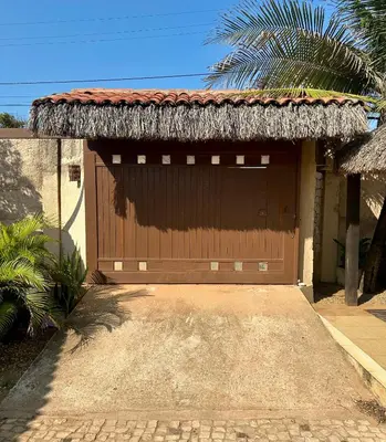 O edifício onde a casa de hóspedes está situado