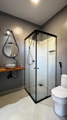 Uma casa de banho em Chalés da Bica - Modernidade e Aconchego a 100m da Praia