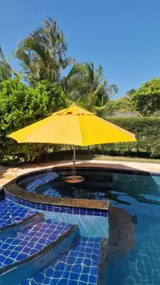 A piscina em ou perto de Castello Malu