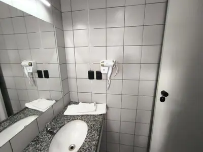 Uma casa de banho em Ap 1 Quarto prox a feirinha, mercados e beira mar