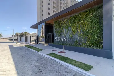 O edifício onde o apartamento está situado