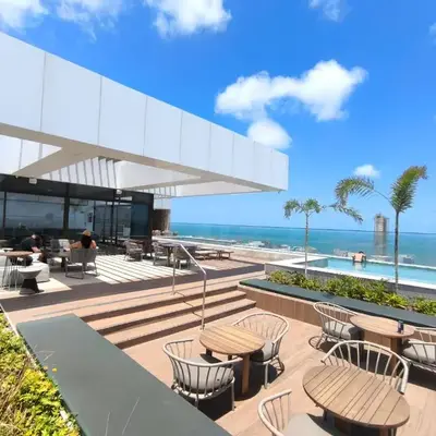 Apto 2 quartos luxuoso a poucos metros da Beira Mar
