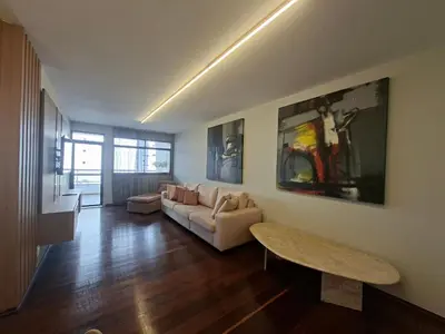Uma área de estar em Marino Marine – Apartamento de 4 Quartos à Beira-Mar no Coração do Meireles