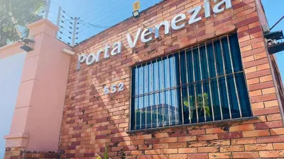 O edifício onde a casa de férias está situado