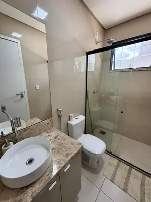 Uma casa de banho em Casa Moderna & Conforto
