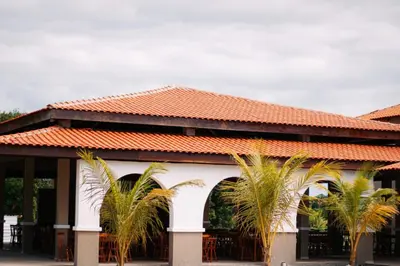 O edifício onde o hotel está situado