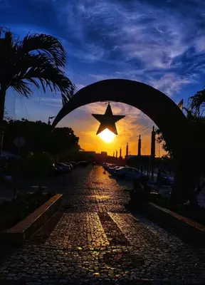 O nascer ou o pôr do sol visto a partir do apartamento