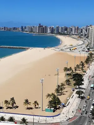 Uma vista do mar geral ou uma vista do mar a partir do apartamento
