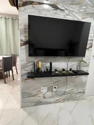 Uma televisão e/ou sistema de entretenimento em Rômulo Barbosa