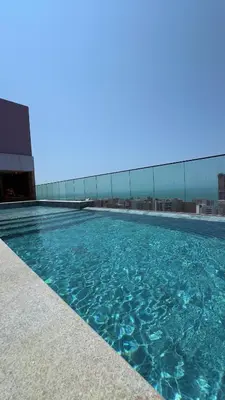 A piscina em ou perto de Studio Safira no Meireles próximo à Praia de Iracema