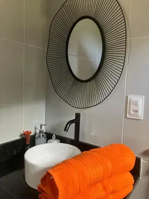 Uma casa de banho em Sítio casa das fadas em Pacoti