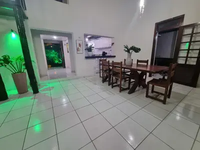 Uma televisão e/ou sistema de entretenimento em Cumbuco Pool Villa
