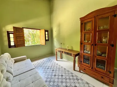 Uma área de estar em Casa em Guaramiranga há apenas 5 minutos das cachoeiras