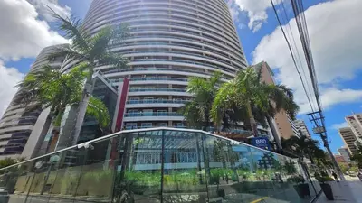 O edifício onde o apartamento está situado