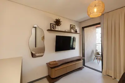 Uma televisão e/ou sistema de entretenimento em Apto moderno prox à Beira Mar de Fortaleza