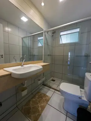Uma casa de banho em Cobertura duplex no Porto das Dunas