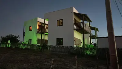 O edifício onde o apartamento está situado
