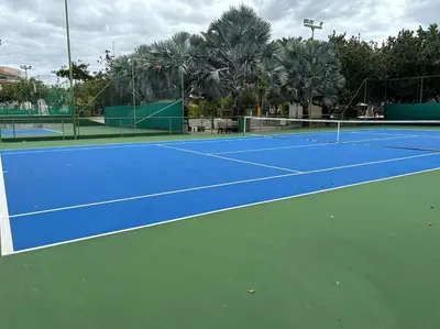 Comodidades para jogar ténis e squash em Conforto para 8 hóspedes - GolfVille ou nas proximidades