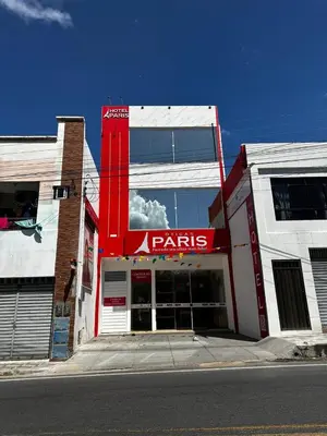 O edifício onde o hotel está situado