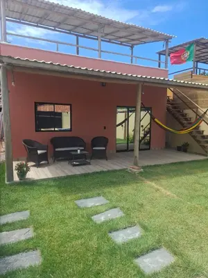 Um jardim no exterior de Villa Emily