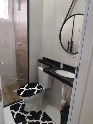 Uma casa de banho em Ap novo na praia do futuro