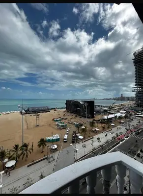 Uma vista do mar geral ou uma vista do mar a partir do apartamento