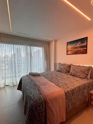 Uma cama ou camas num quarto em Studio Elegante no Meireles a Poucos Passos do Mar