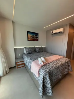 Uma cama ou camas num quarto em Studio Elegante no Meireles a Poucos Passos do Mar