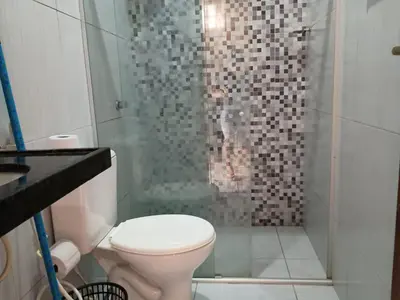 Uma casa de banho em AP Morro Branco
