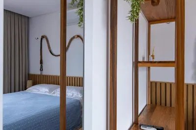 Uma cama ou camas num quarto em Unforgettable Sunsets 4BR Retreat with Pool in Prea