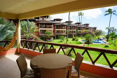 Um jardim no exterior de Cumbuco Dream Village 802V - Vista e brisa do mar
