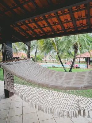 Um jardim no exterior de Casa Kite Academy