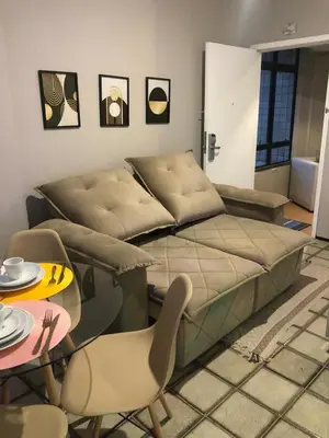 Uma área de estar em Hotel Golden Fortaleza para vista mar