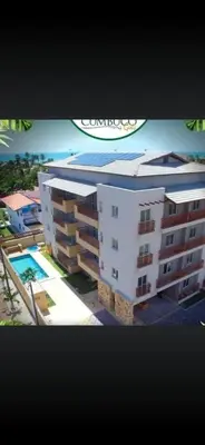 O edifício onde o apartamento está situado